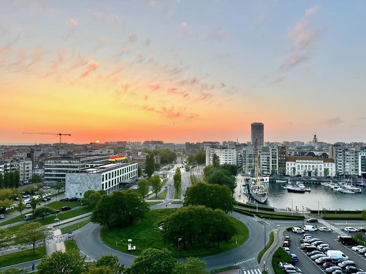 Suite Mercator - 2 Slaapkamer Appartement Met Open Uitzicht Oostende 0*,  België
